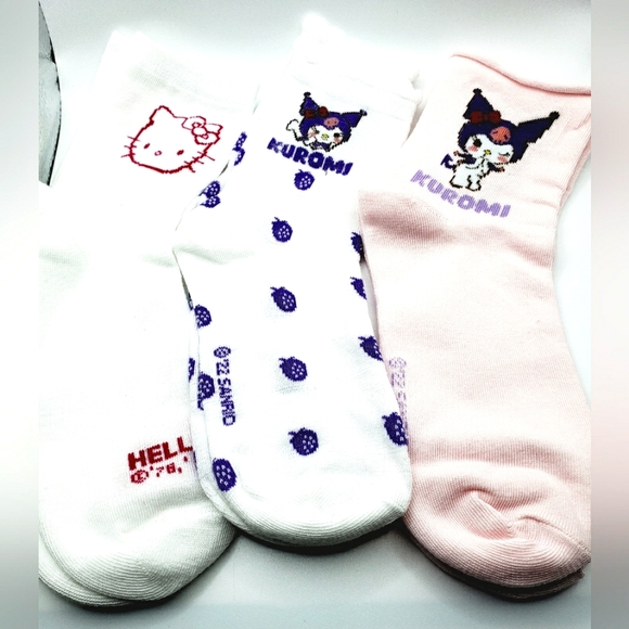 Hello Kitty 3 Pairs Of Socks - Picture 3 of 3